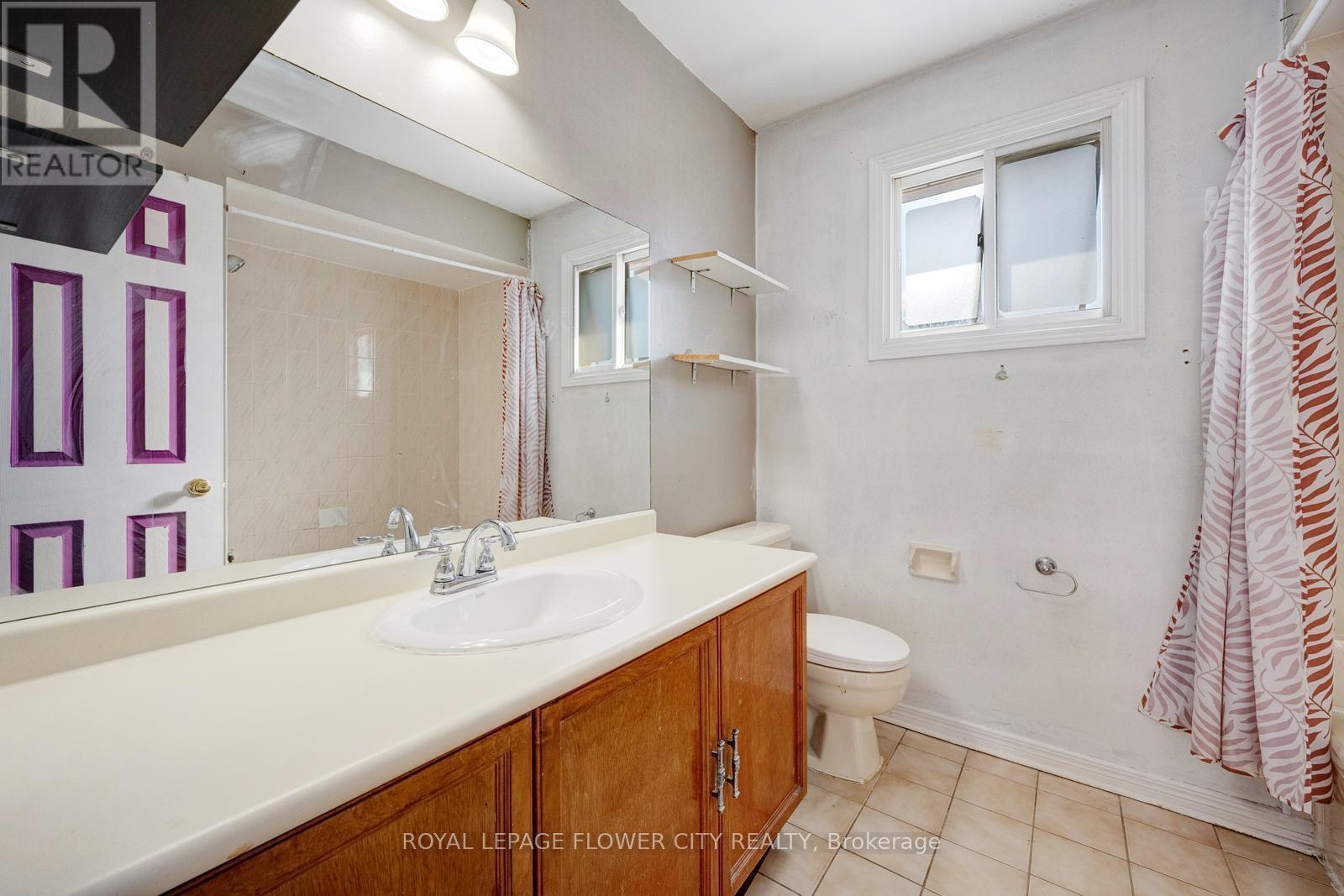 5364 Champlain Trail, Mississauga, ON - Indoor Photo Showing Bathroom
