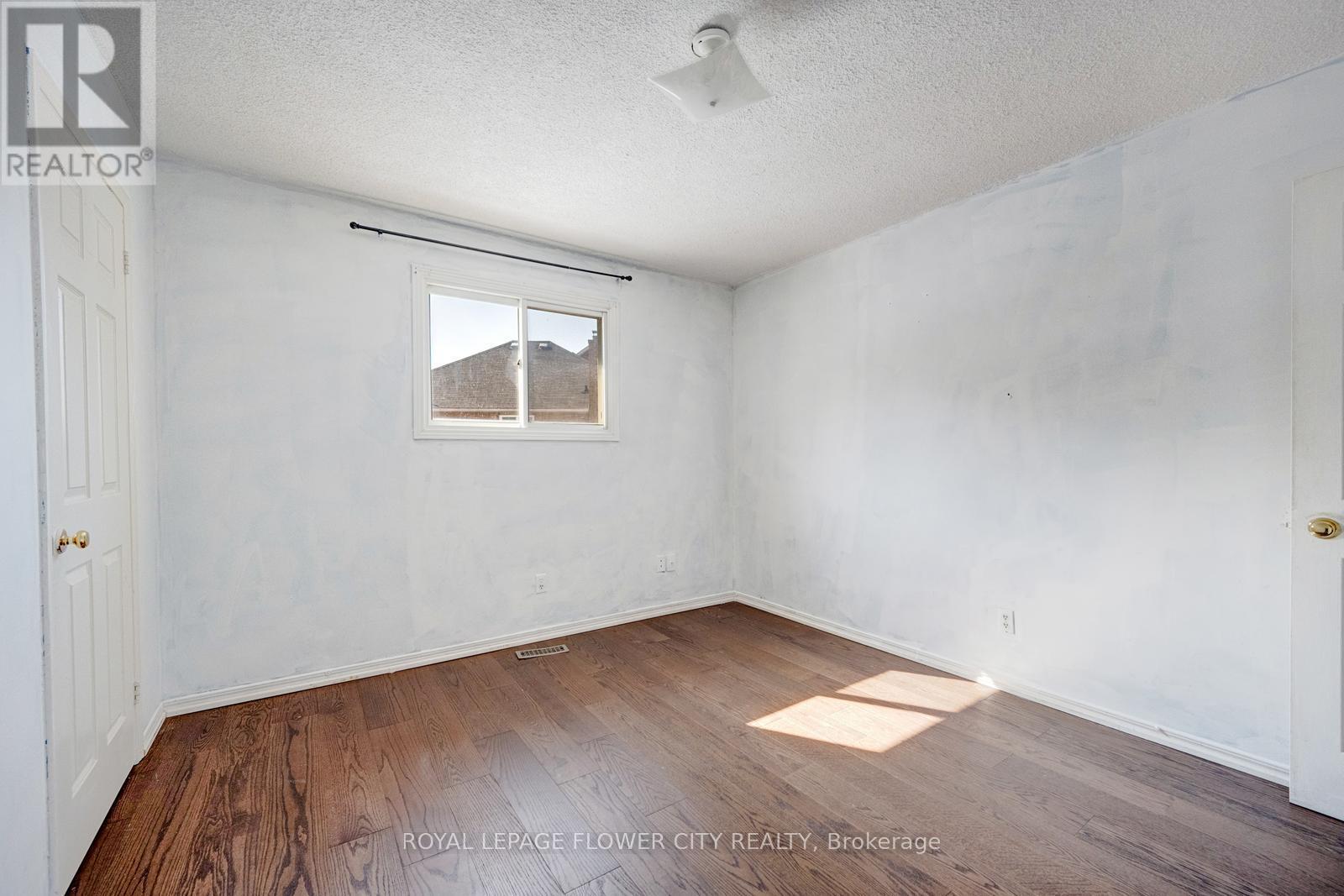 5364 Champlain Trail, Mississauga, ON - Indoor Photo Showing Other Room