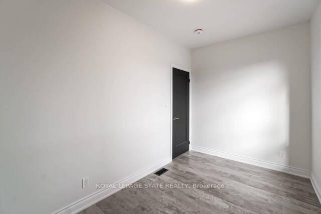 Upper-360 Cannon Street, Hamilton, ON - Indoor Photo Showing Other Room