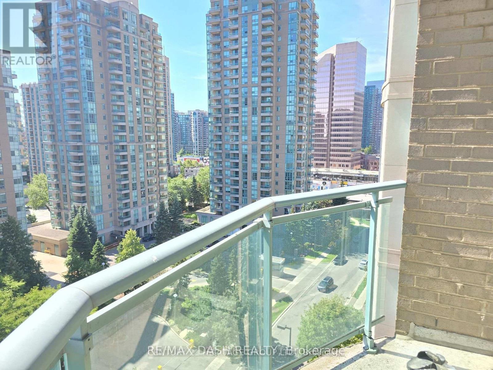 1202 - 8 Pemberton Avenue, Toronto, ON - Outdoor