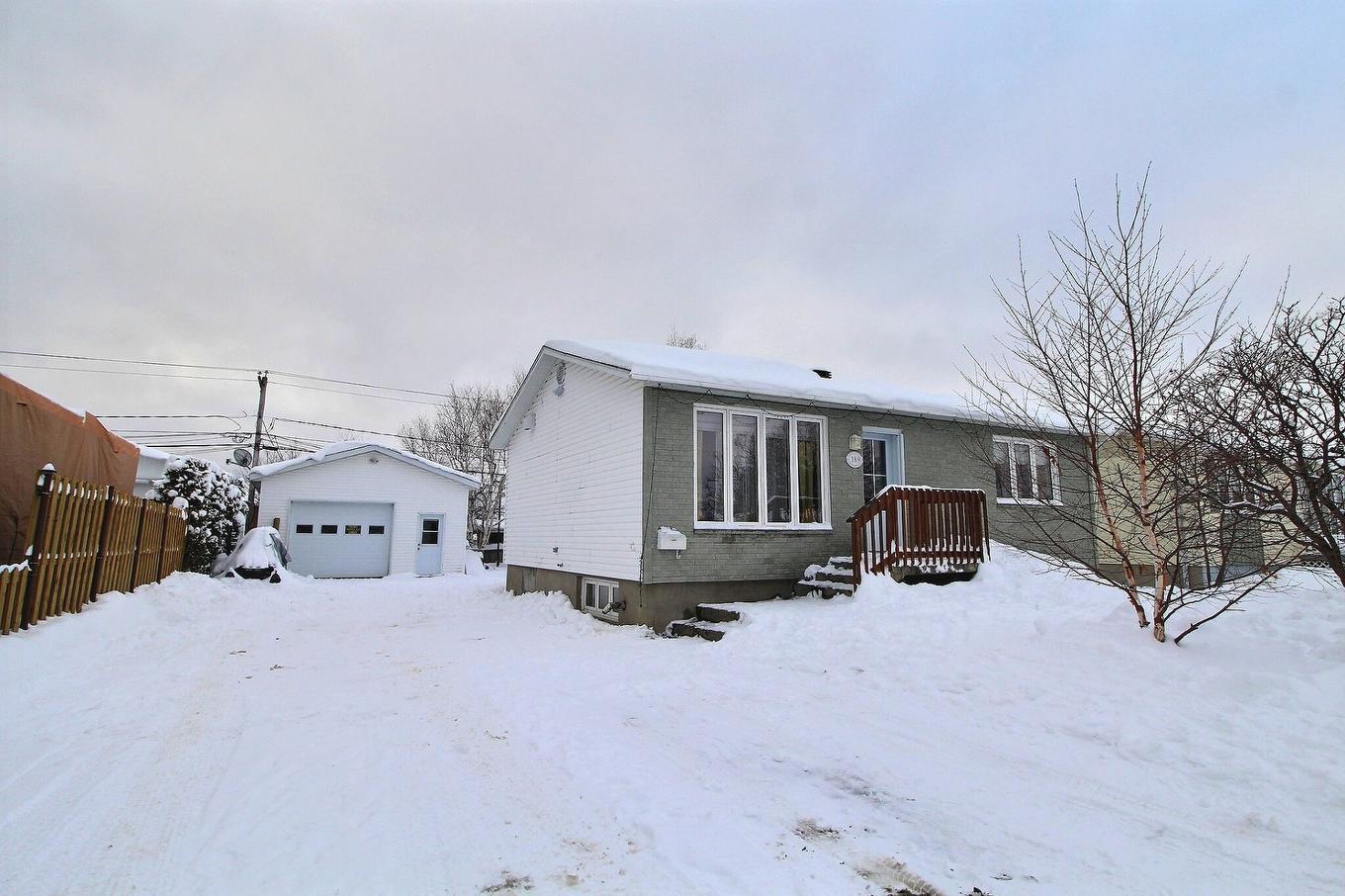 Façade - 189 Ch. De La Baie-Carrière, Val-D'Or, QC - Outdoor