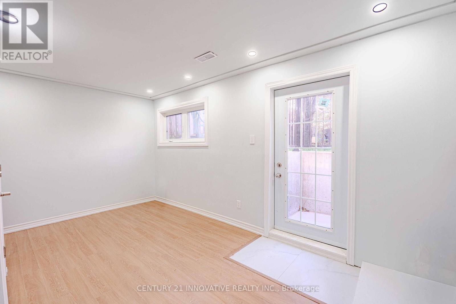 Bsmt - 56 Foxacre Row, Brampton, ON - Indoor Photo Showing Other Room