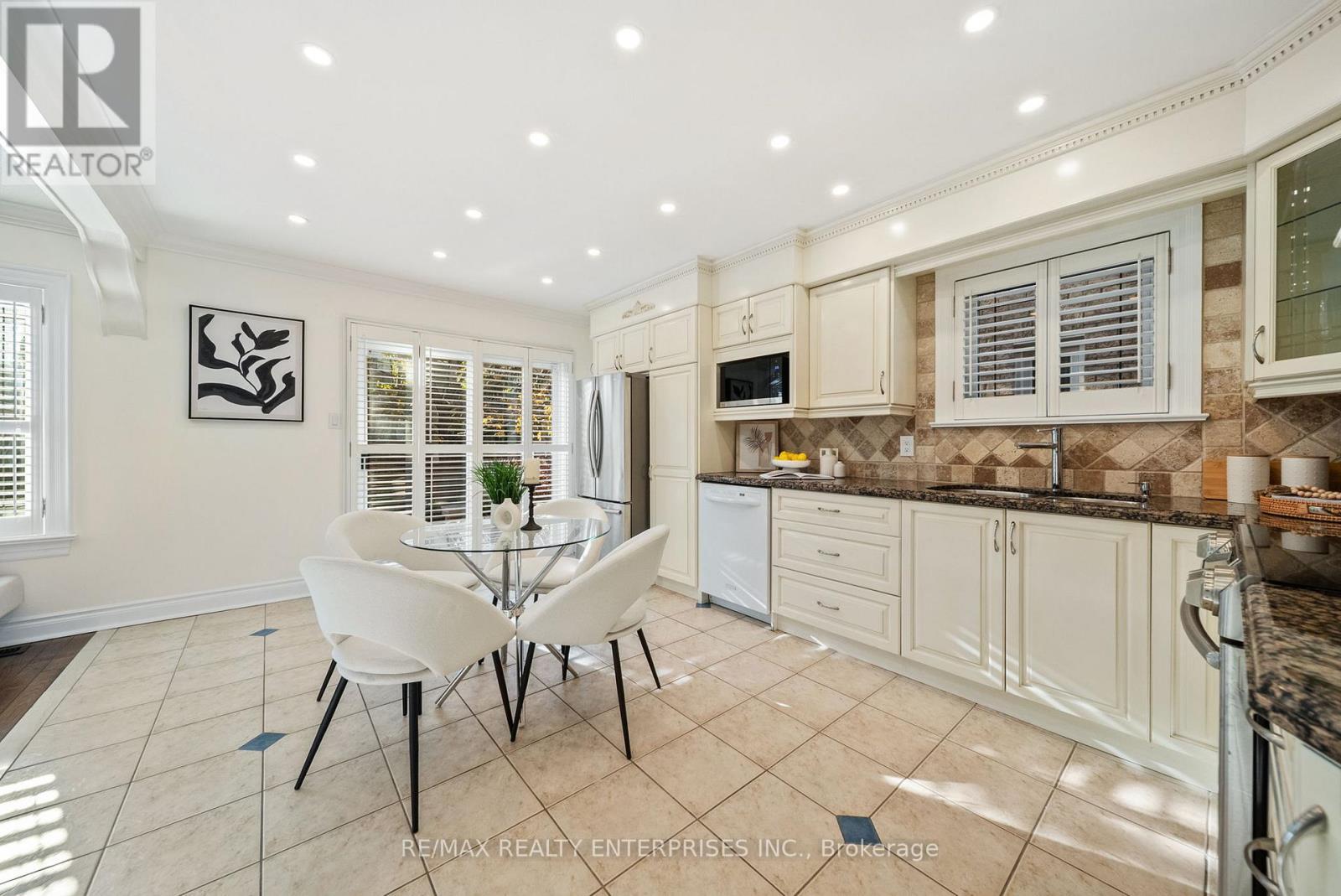 5454 Wilderness Trail, Mississauga, ON - Indoor