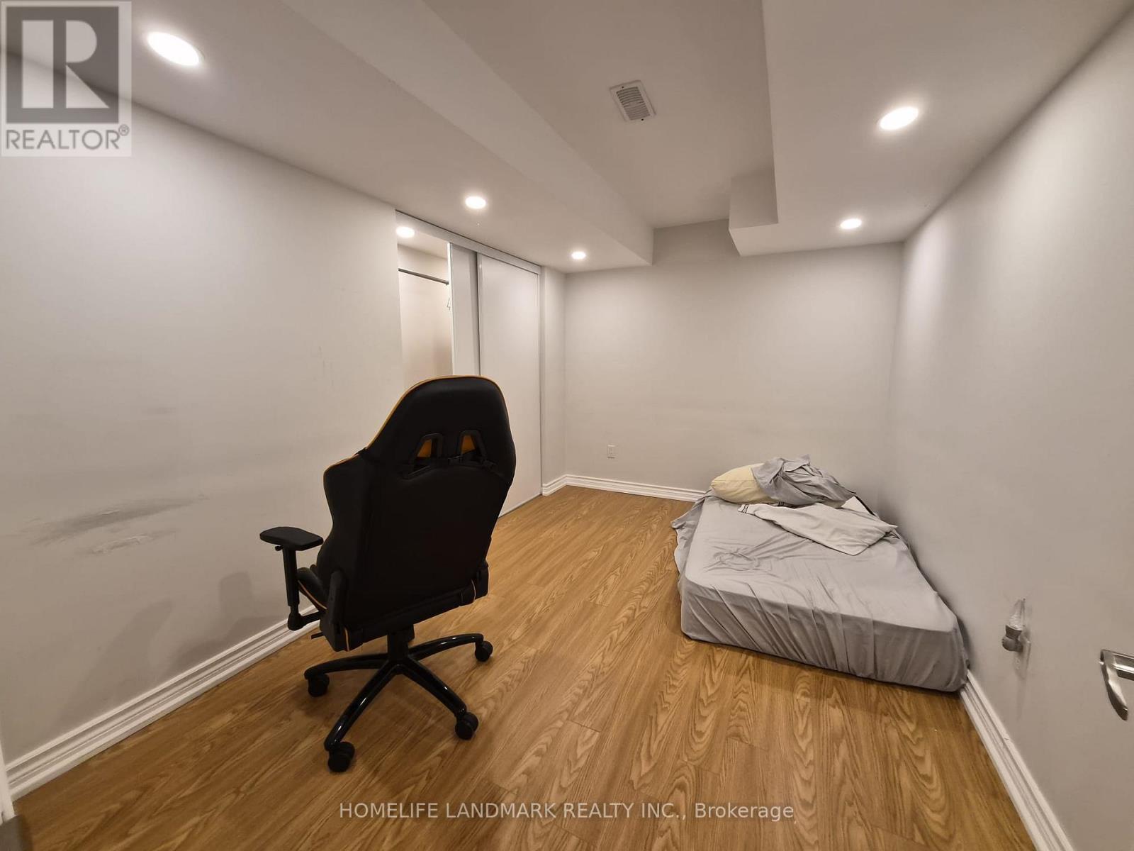 26 Catamaran Drive, Wasaga Beach, ON - Indoor