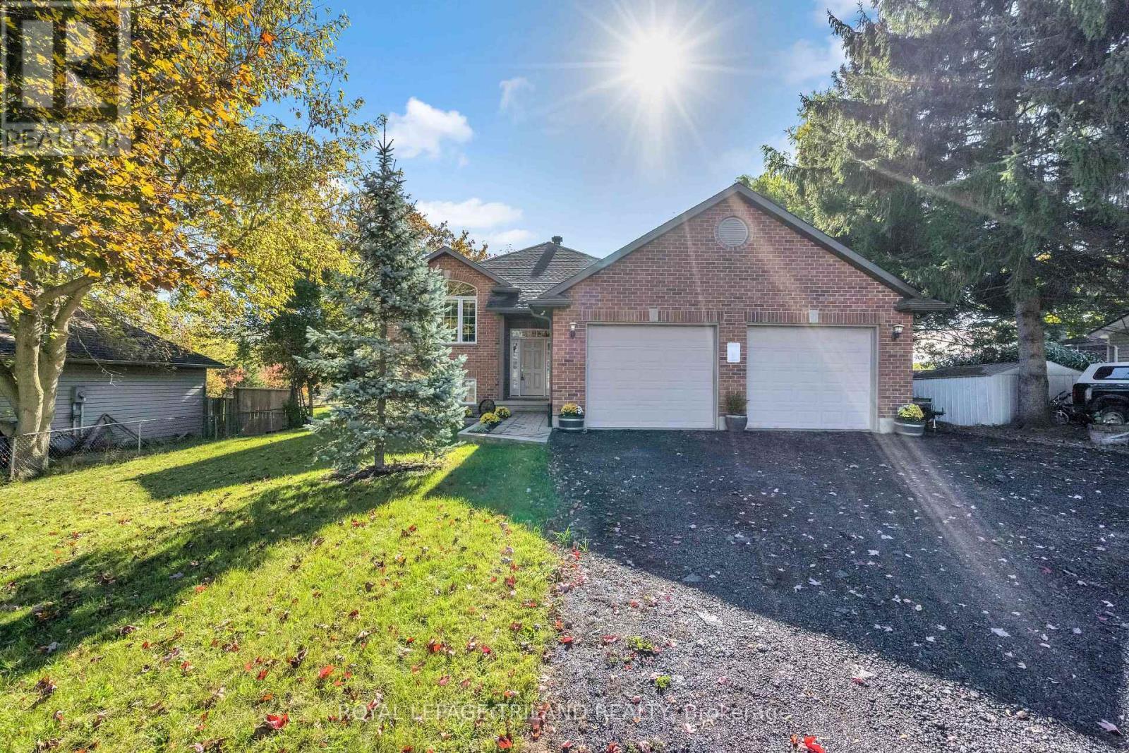 3805 Trillium Drive, Southwest Middlesex (Glencoe), ON - Outdoor