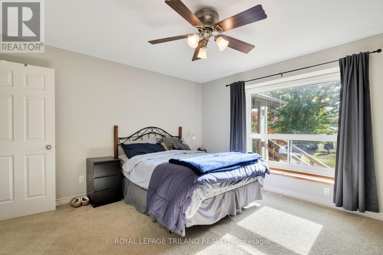 3805 Trillium Drive, Southwest Middlesex (Glencoe), ON - Indoor Photo Showing Bedroom