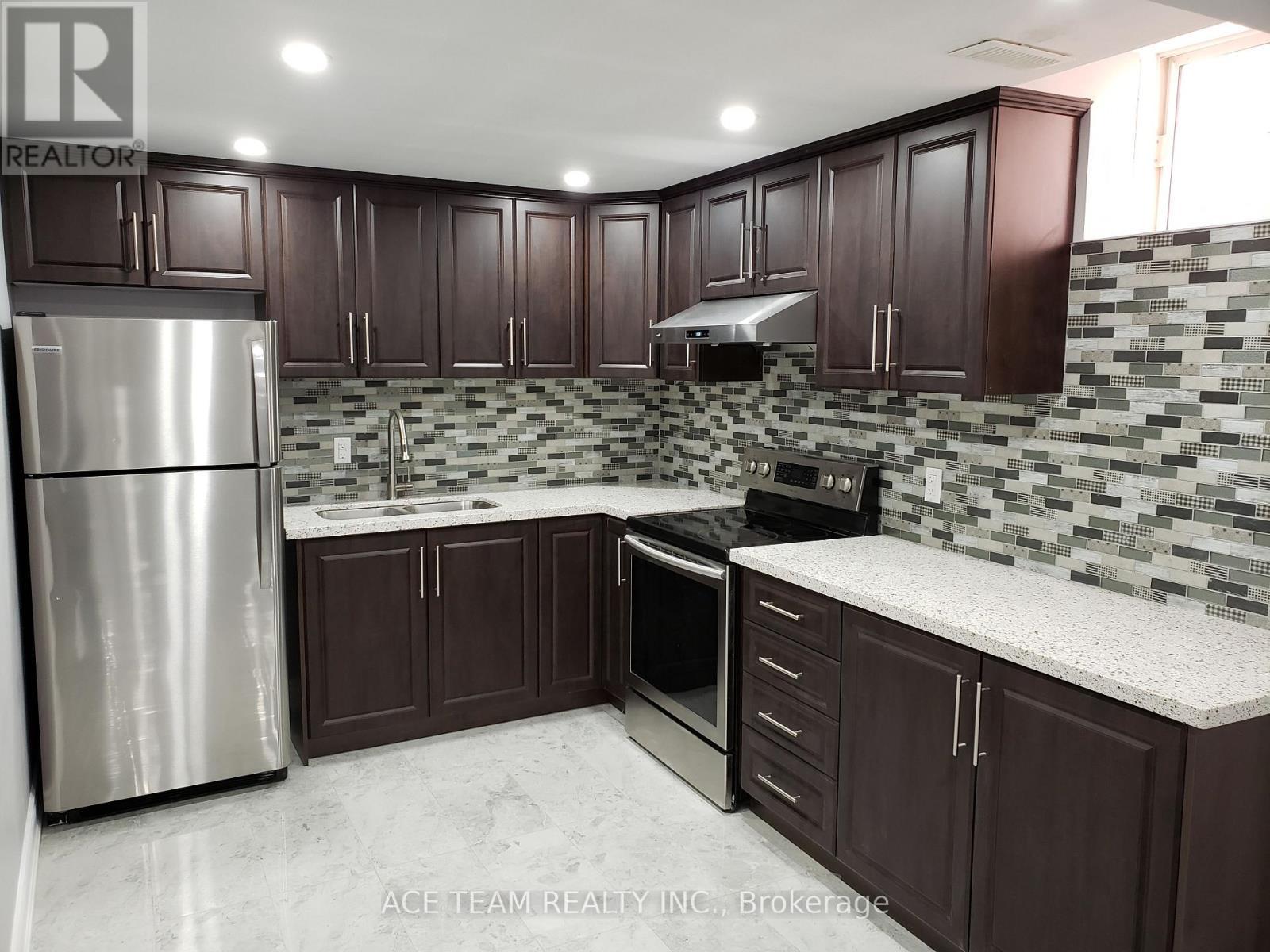 Bsmt - 64 Valleyway Drive, Brampton, ON - Indoor Photo Showing Kitchen With Stainless Steel Kitchen With Double Sink With Upgraded Kitchen