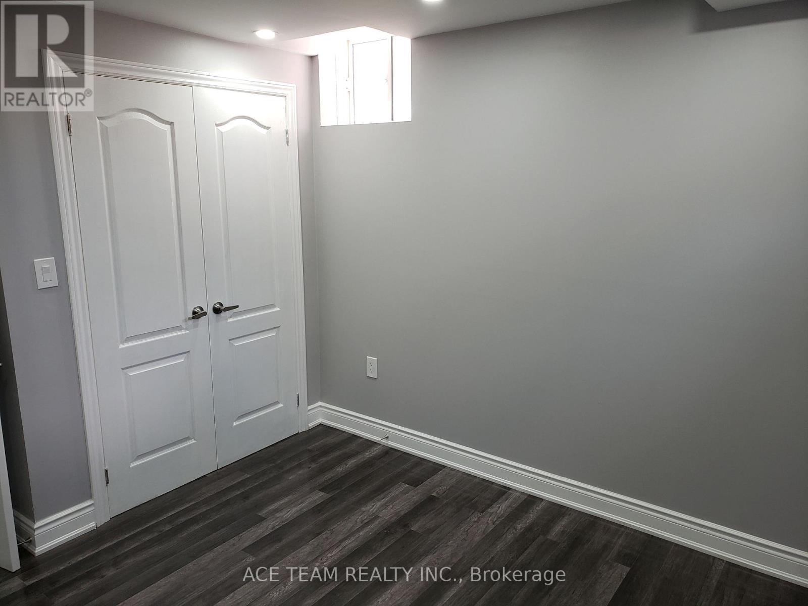 Bsmt - 64 Valleyway Drive, Brampton, ON - Indoor Photo Showing Other Room