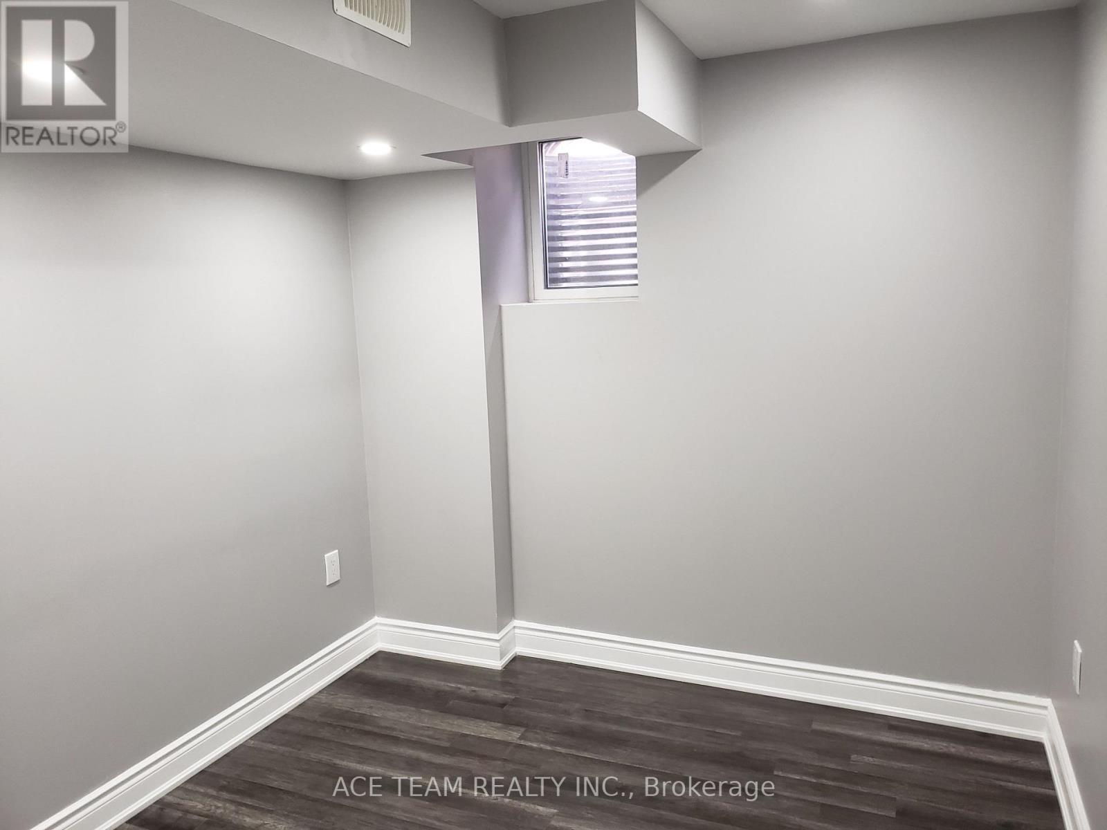 Bsmt - 64 Valleyway Drive, Brampton, ON - Indoor Photo Showing Other Room