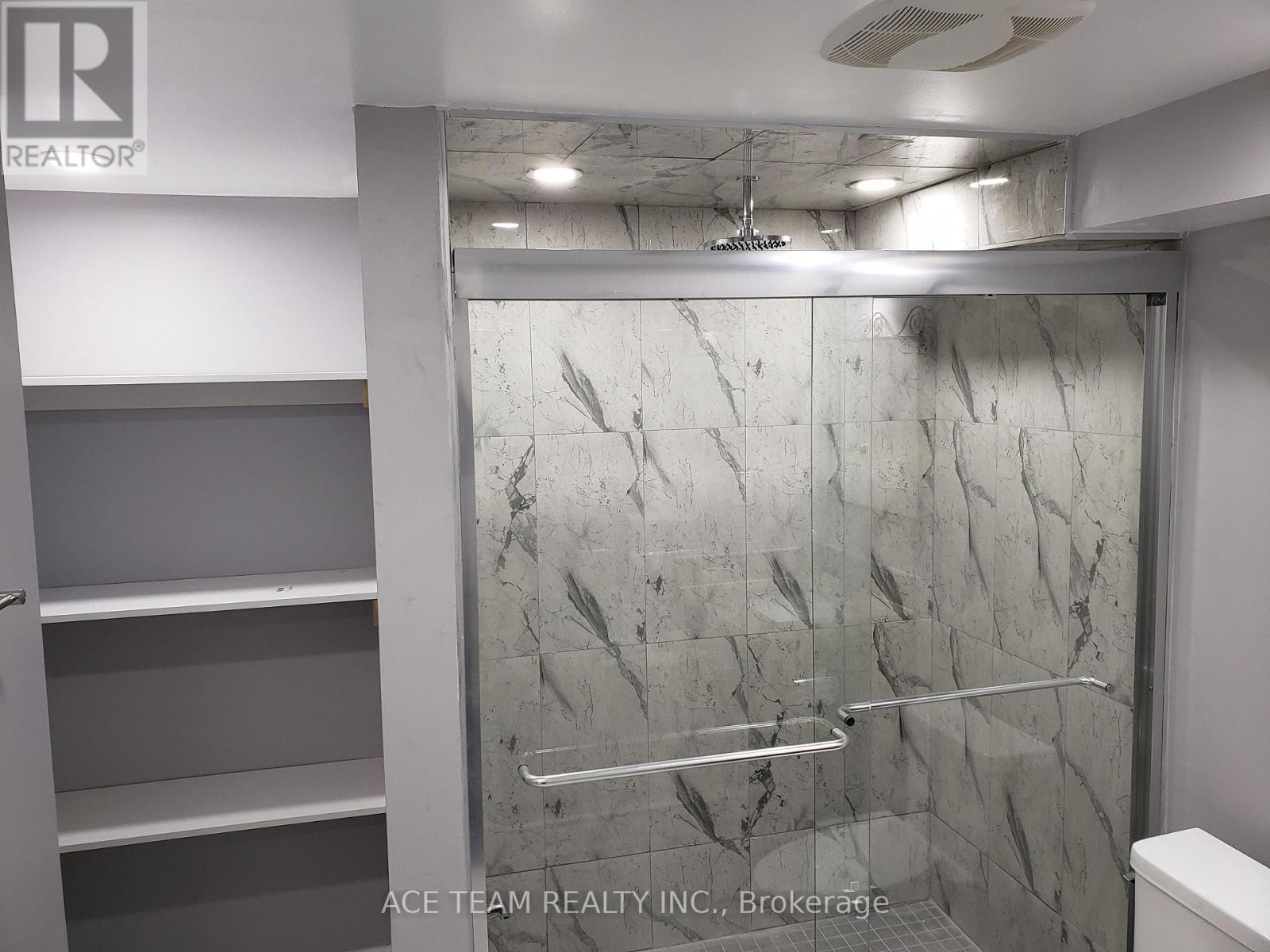 Bsmt - 64 Valleyway Drive, Brampton, ON - Indoor Photo Showing Bathroom