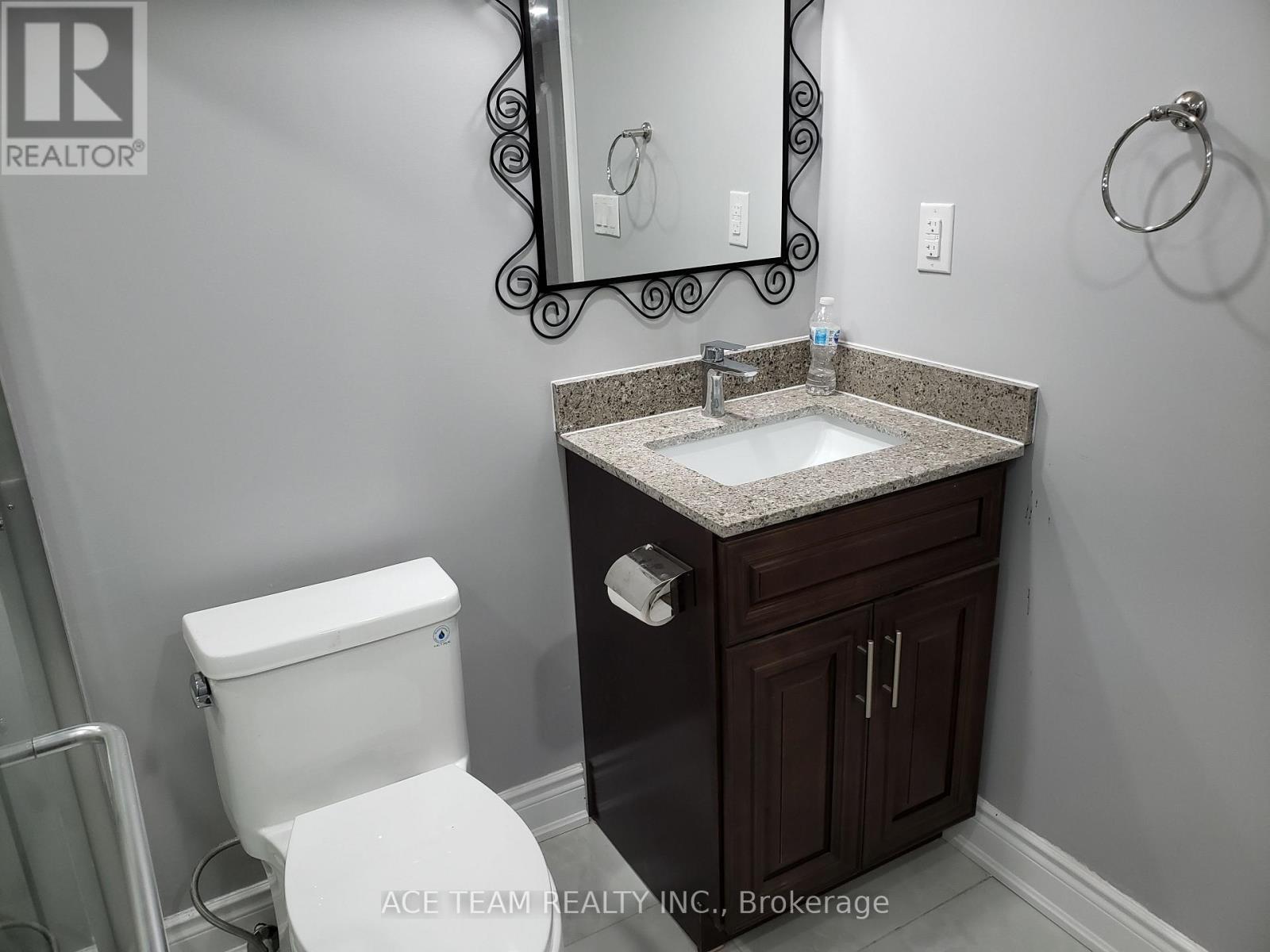 Bsmt - 64 Valleyway Drive, Brampton, ON - Indoor Photo Showing Bathroom