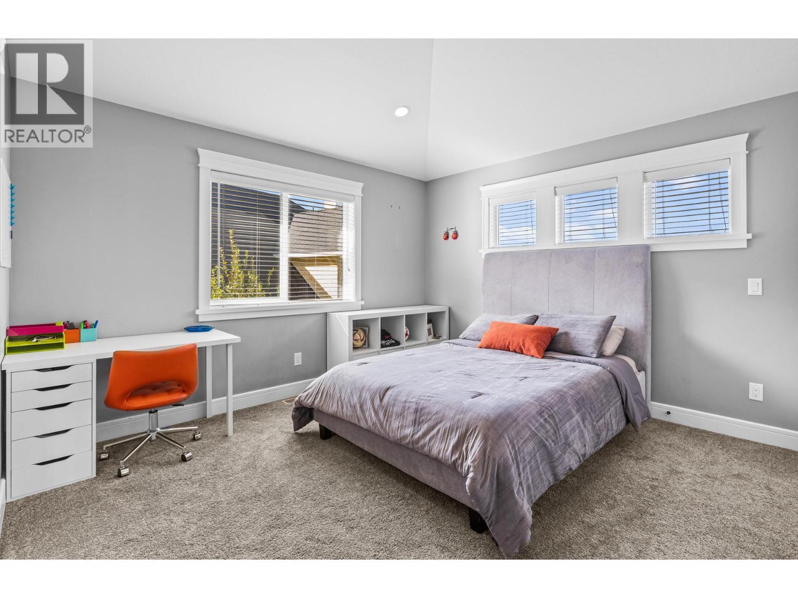 388 Rindle Court, Kelowna, BC - Indoor Photo Showing Bedroom
