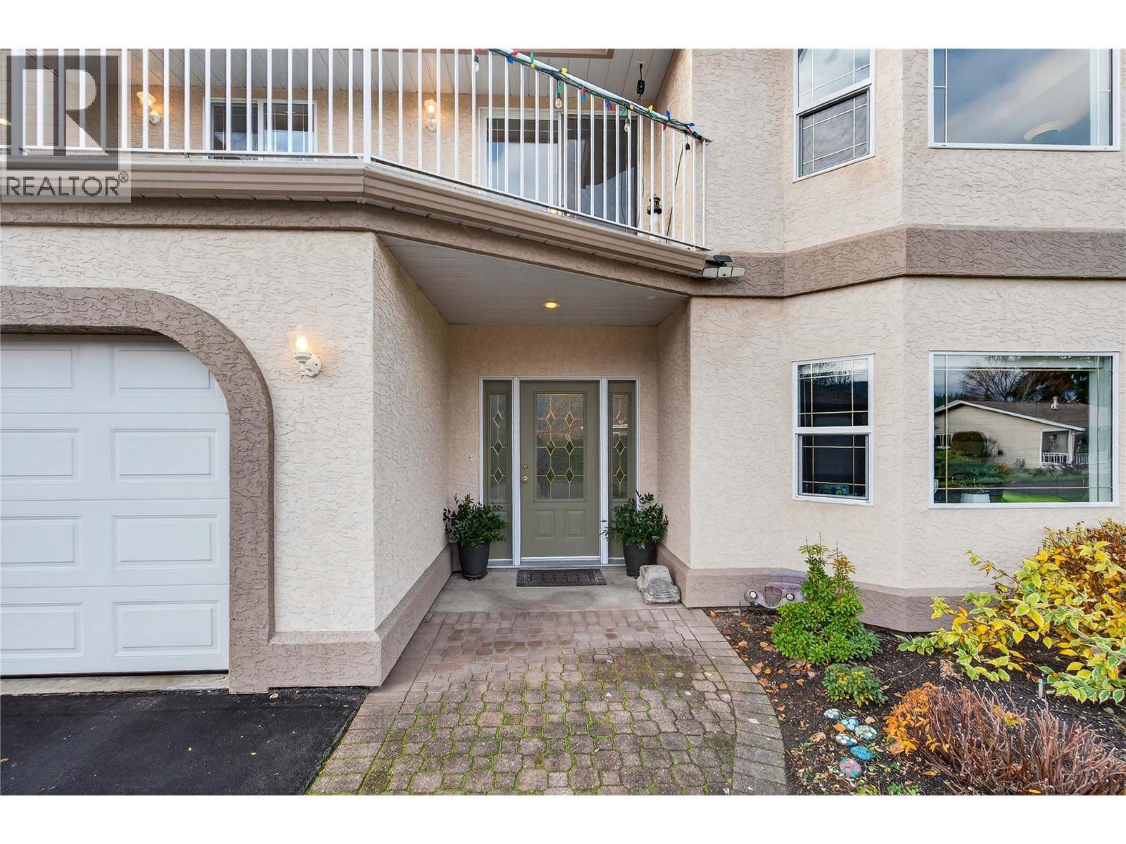 2940 Birch Lane, Blind Bay, BC - Outdoor