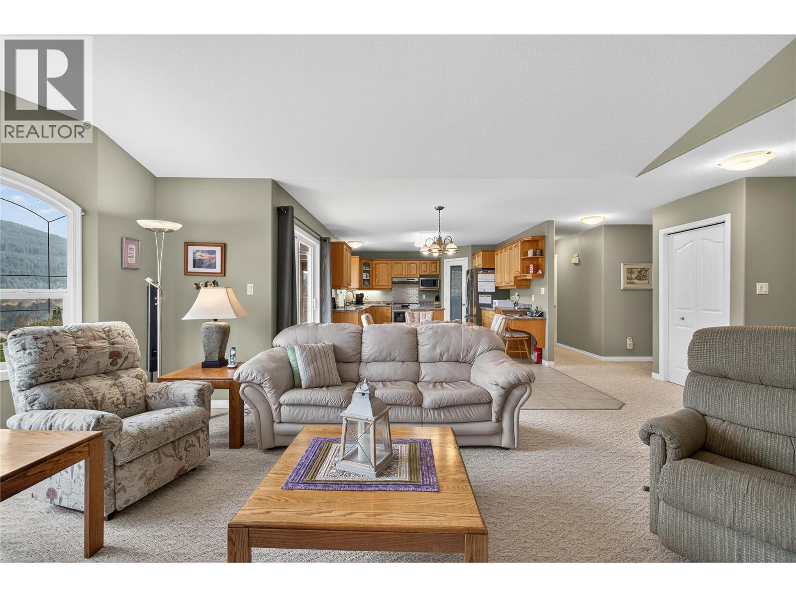 2940 Birch Lane, Blind Bay, BC - Indoor Photo Showing Living Room