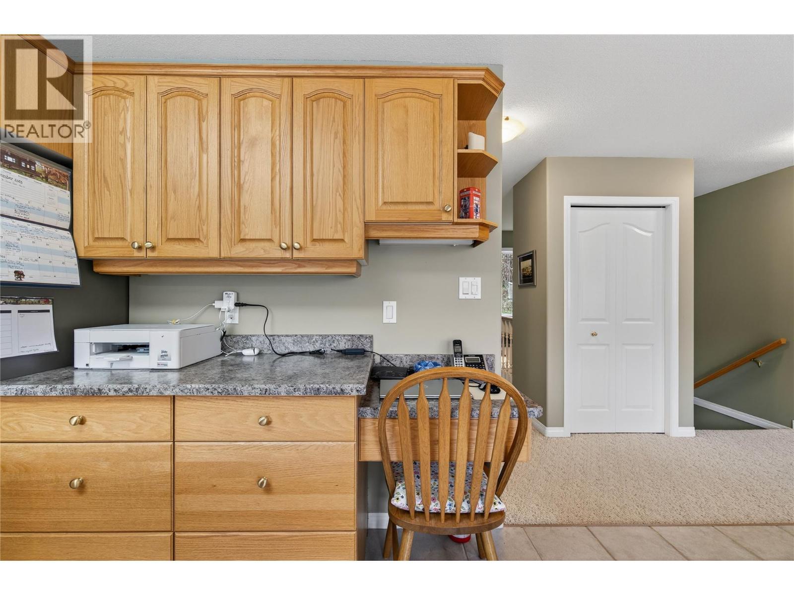 2940 Birch Lane, Blind Bay, BC - Indoor Photo Showing Kitchen