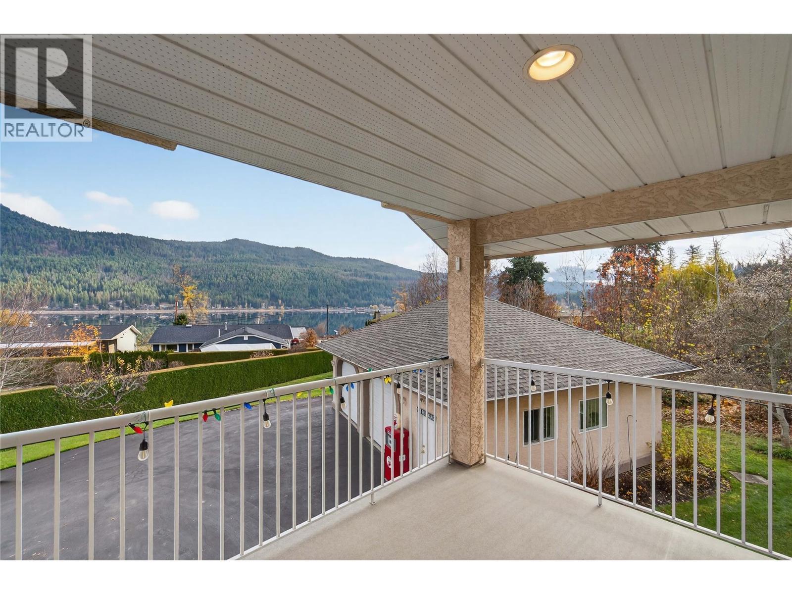 2940 Birch Lane, Blind Bay, BC - Outdoor With Deck Patio Veranda With Exterior
