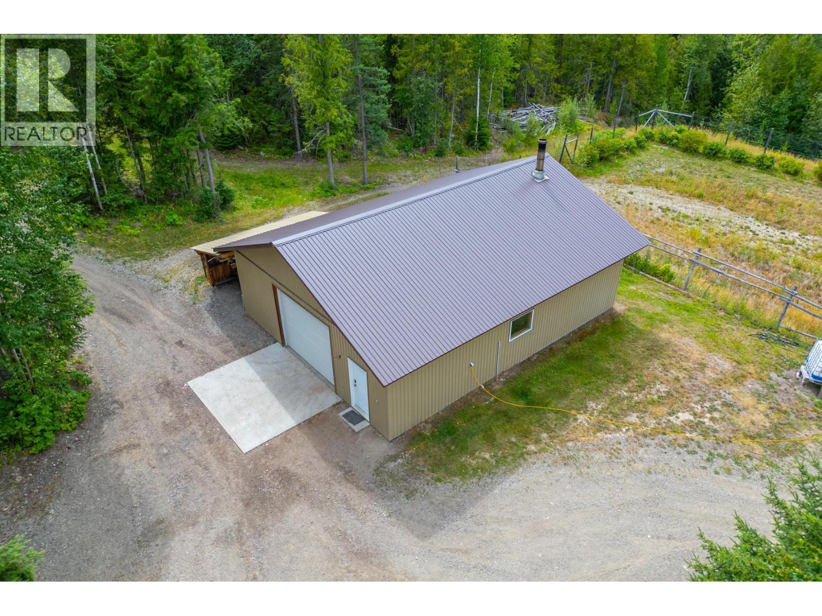 380 Richlands Road, Cherryville, BC - Outdoor