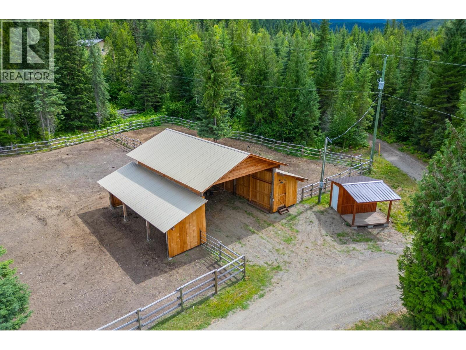 380 Richlands Road, Cherryville, BC - Outdoor