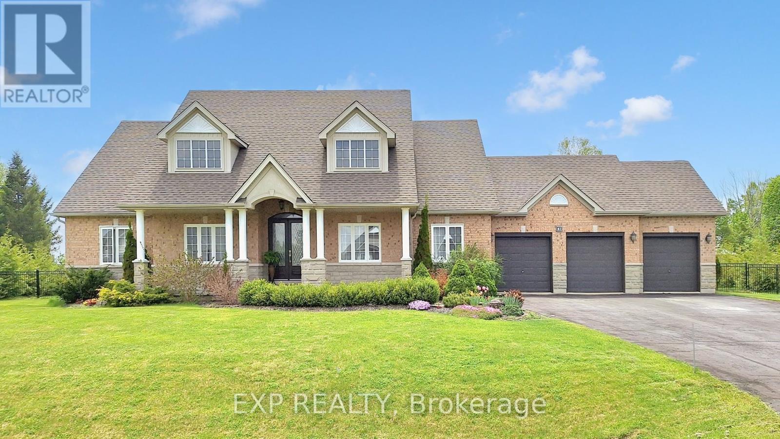 42 Somerville Crescent, Mulmur, ON - Outdoor With Facade