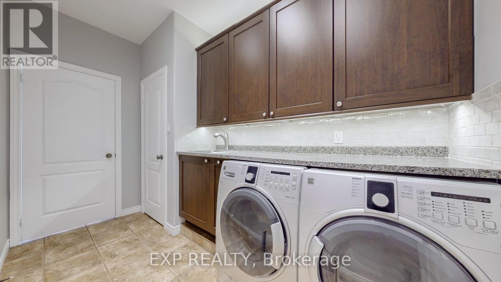 42 Somerville Crescent, Mulmur, ON - Indoor Photo Showing Laundry Room