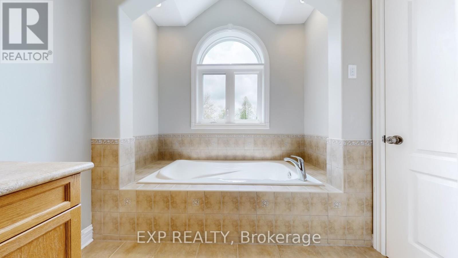 42 Somerville Crescent, Mulmur, ON - Indoor Photo Showing Bathroom