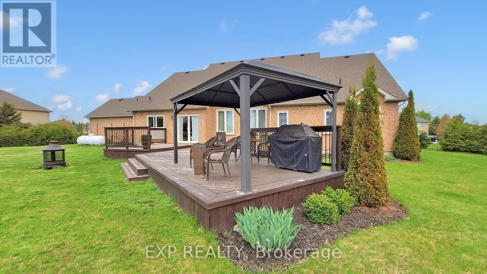 42 Somerville Crescent, Mulmur, ON - Outdoor