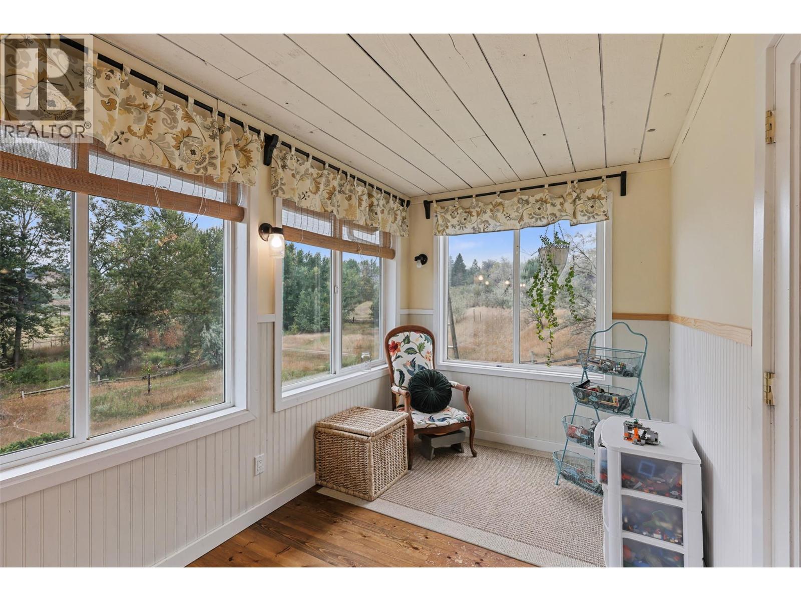 1580 Monte Creek Road, Kamloops, BC - Indoor