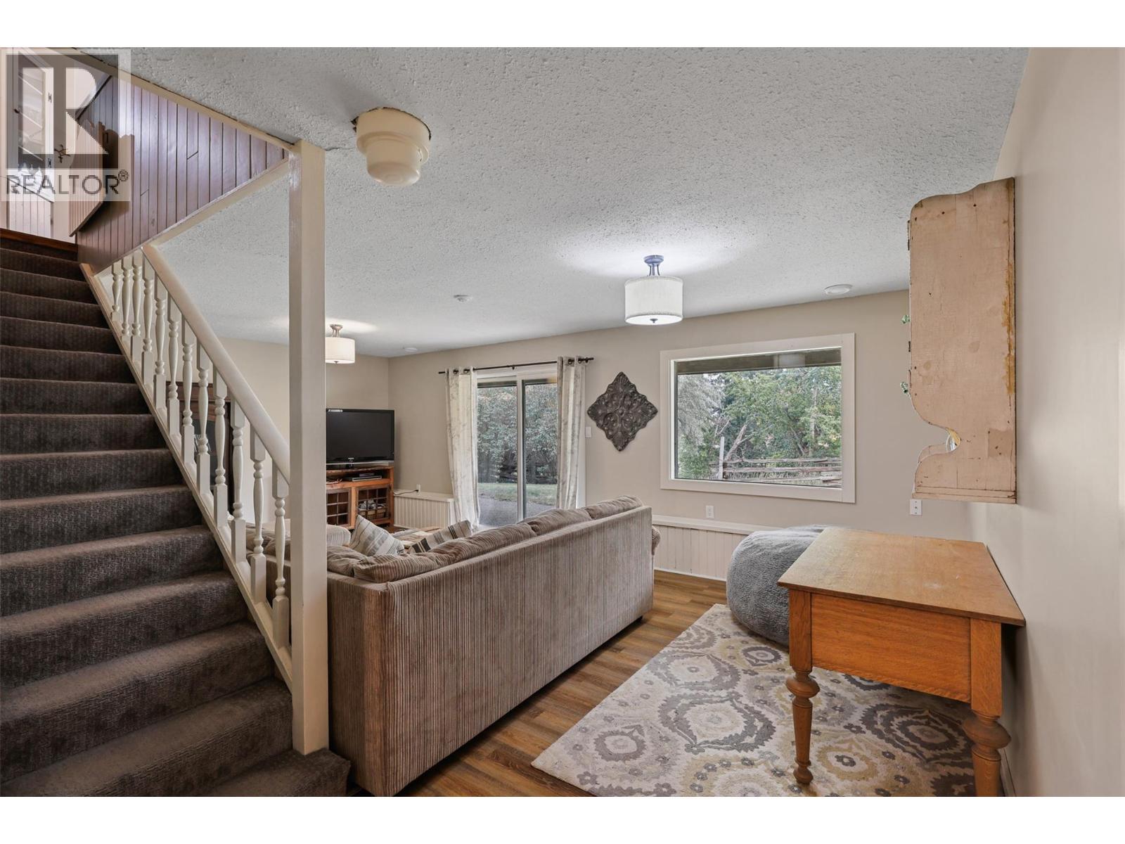 1580 Monte Creek Road, Kamloops, BC - Indoor