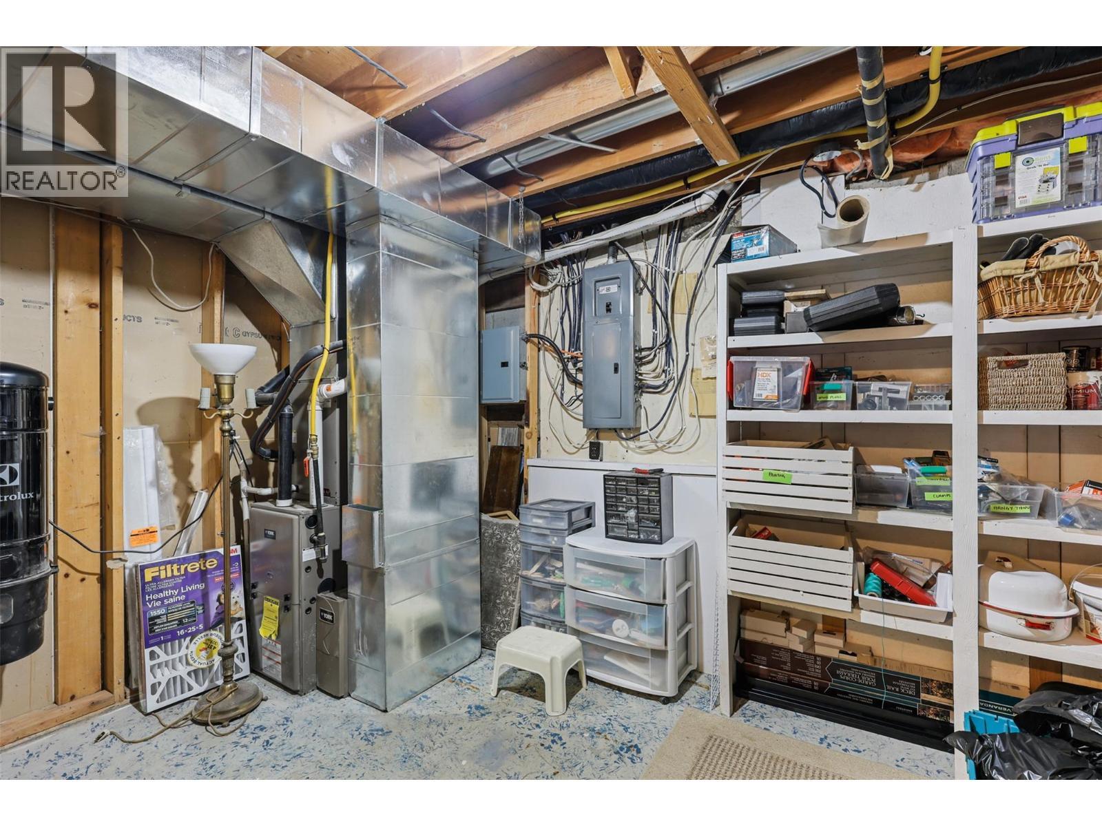 1580 Monte Creek Road, Kamloops, BC - Indoor Photo Showing Basement