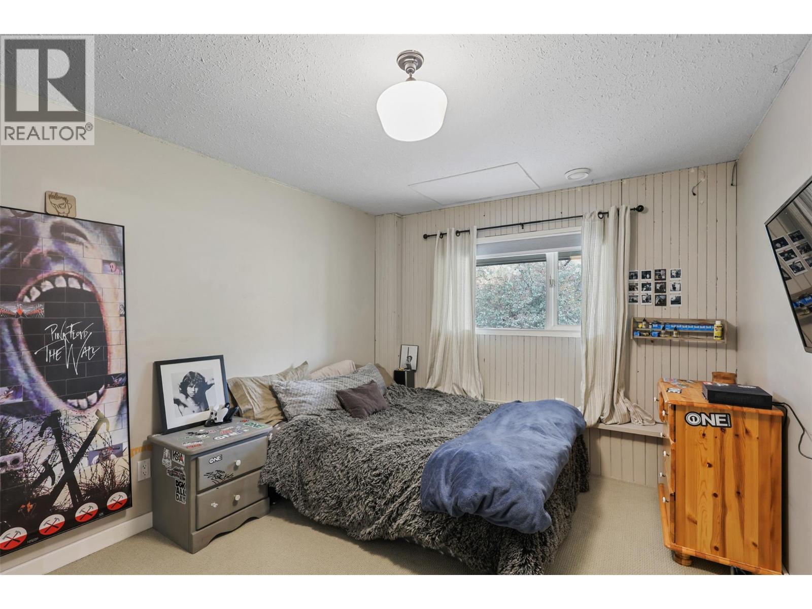 1580 Monte Creek Road, Kamloops, BC - Indoor Photo Showing Bedroom