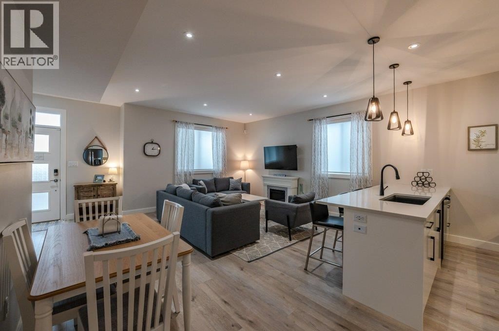 535 Westminster Avenue W Unit# 102, Penticton, BC - Indoor