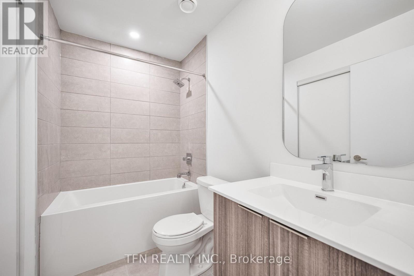 1113 - 15 Richardson Street, Toronto, ON - Indoor Photo Showing Bathroom