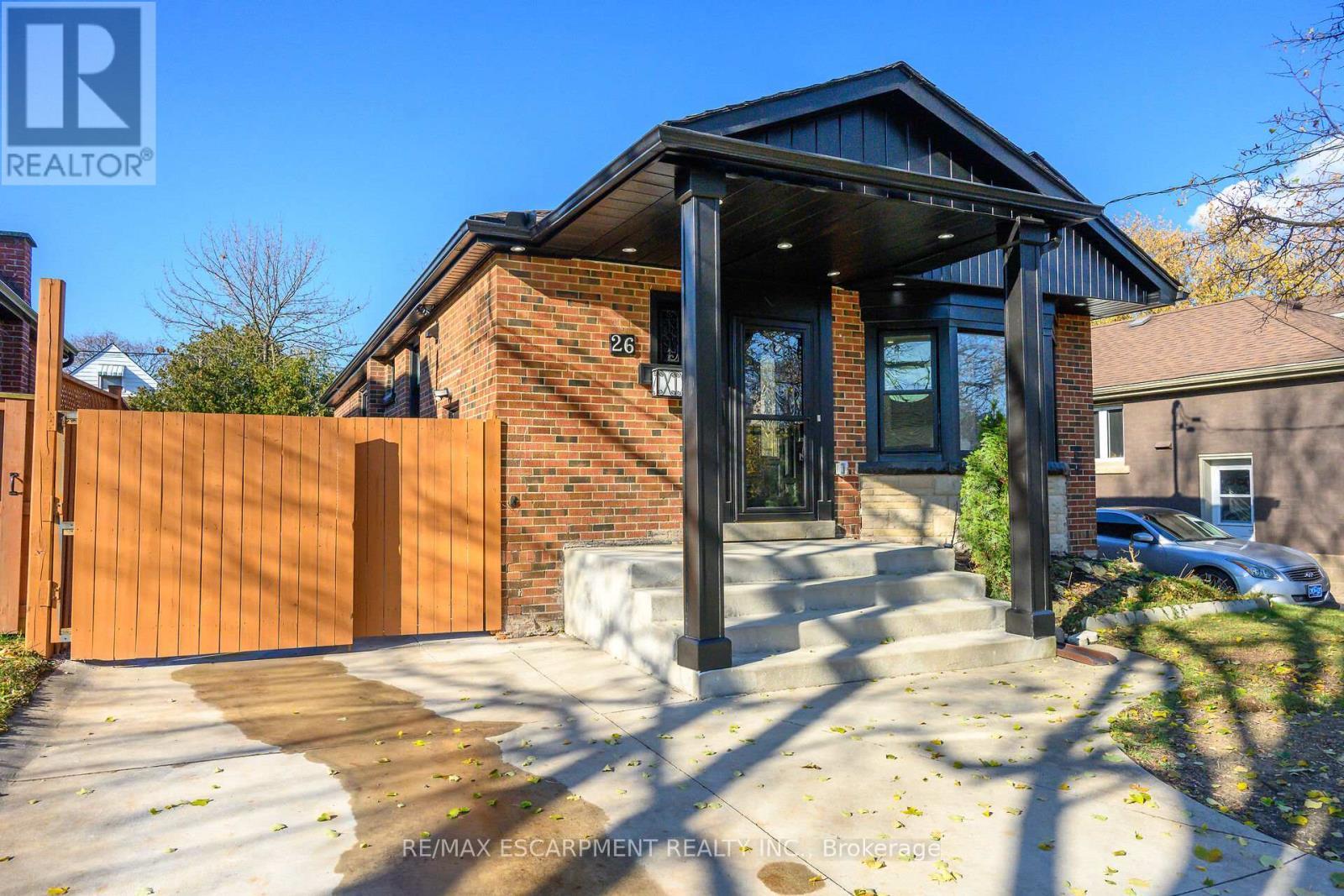 26 Martin Road, Hamilton, ON - Outdoor