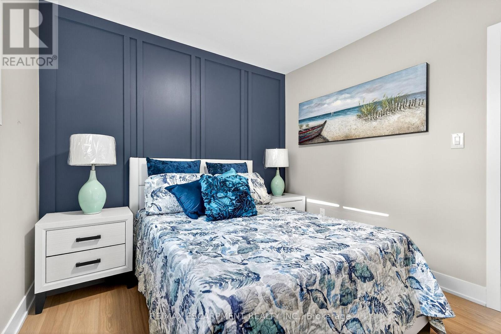 26 Martin Road, Hamilton, ON - Indoor Photo Showing Bedroom