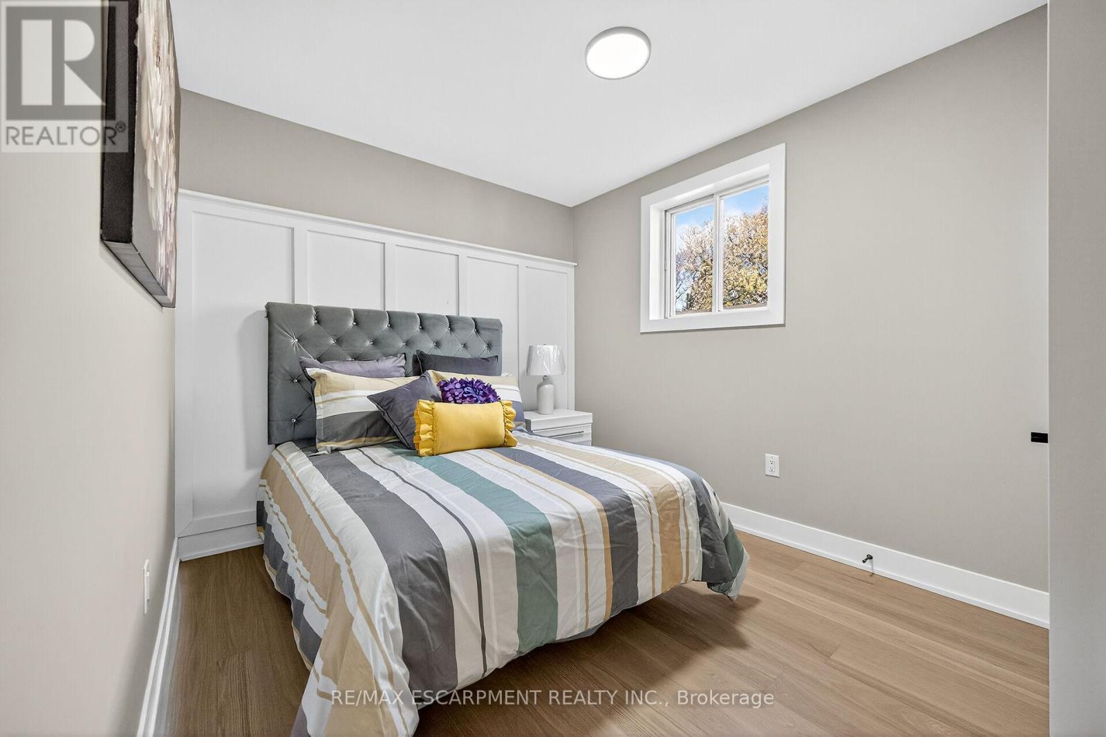 26 Martin Road, Hamilton, ON - Indoor Photo Showing Bedroom