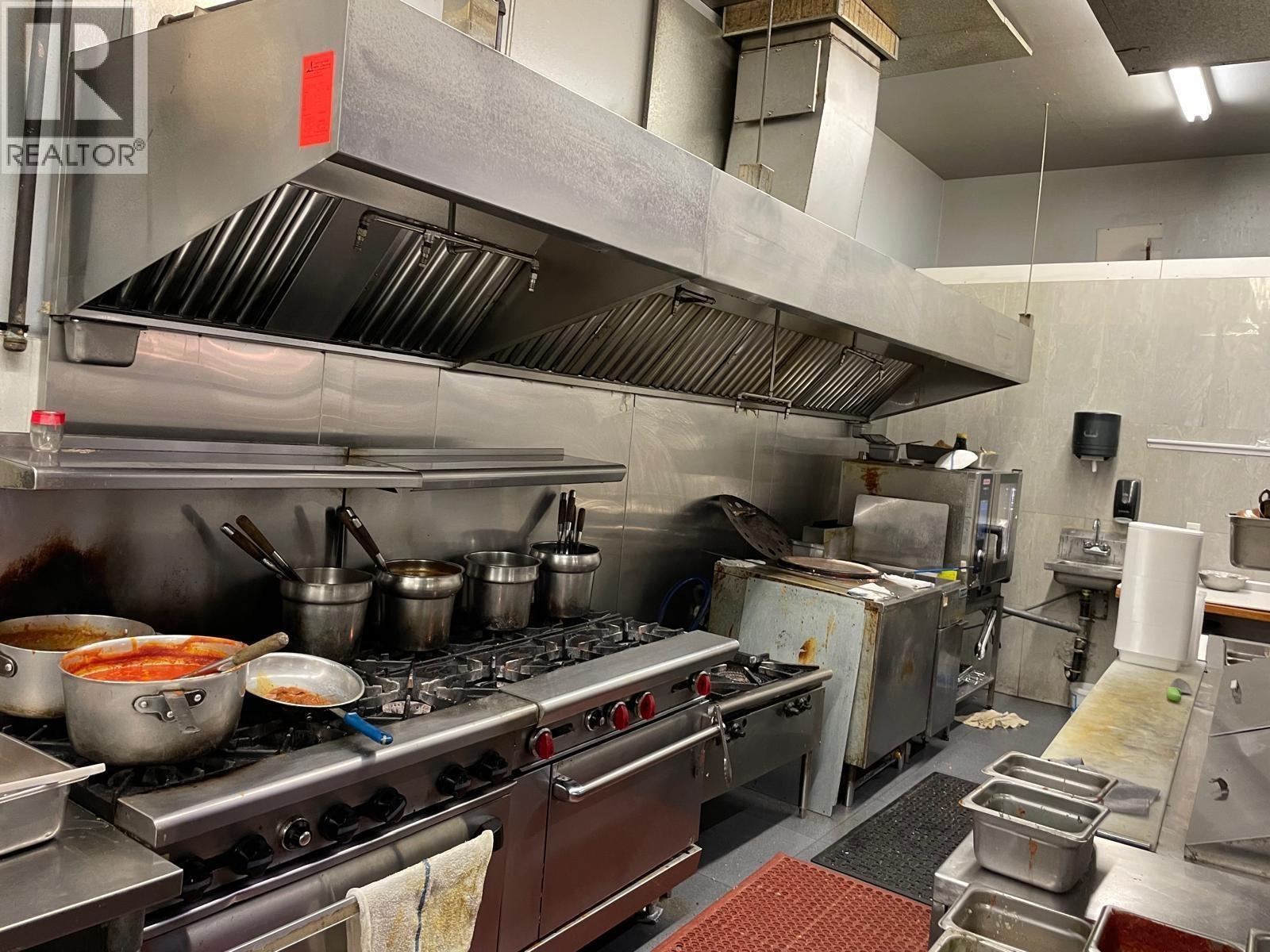 3618 W Broadway, Vancouver, BC