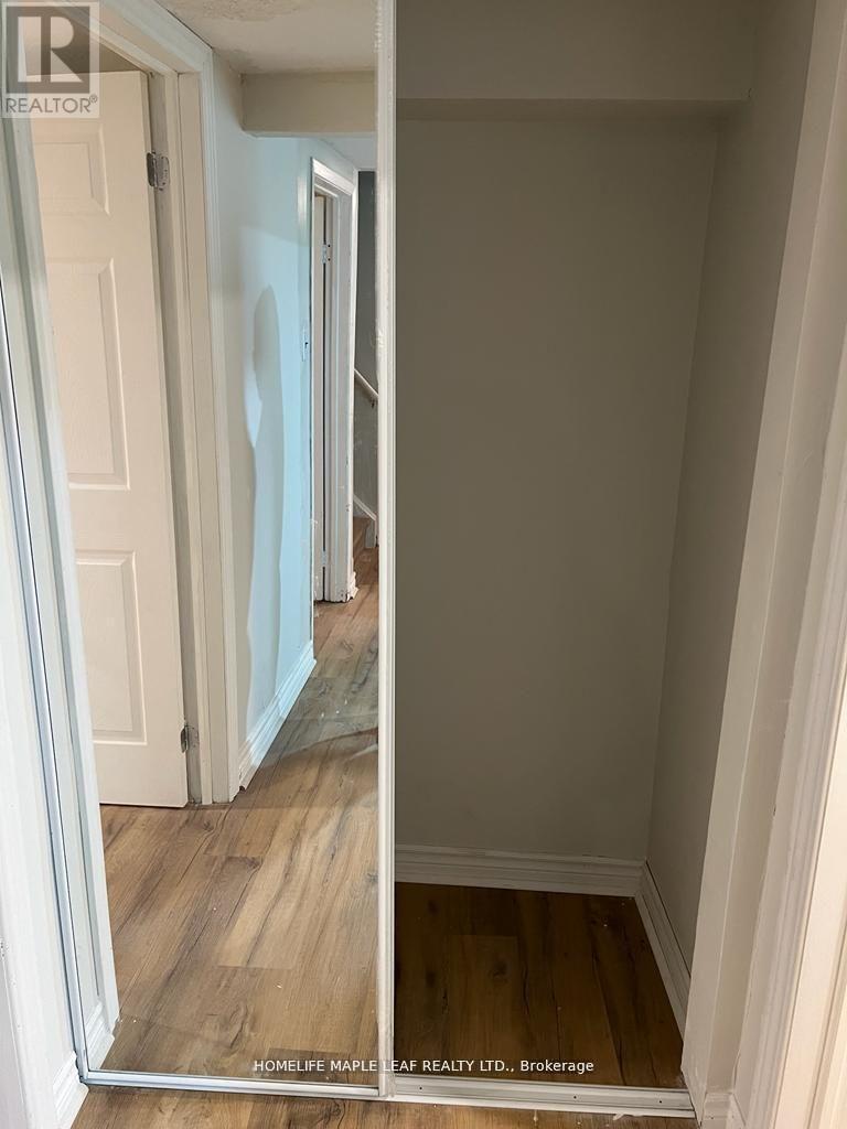 (Upper) - 28 Ladore Drive, Brampton, ON - Indoor Photo Showing Other Room
