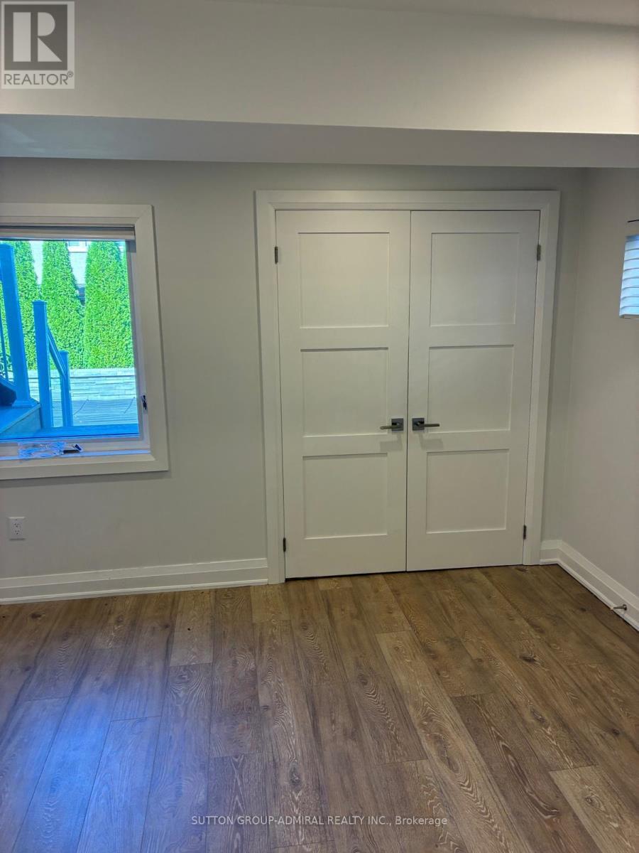 Lower - 32 Glenforest Drive, Vaughan, ON - Indoor Photo Showing Other Room