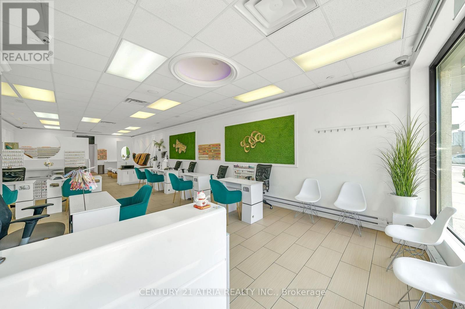 3047 Hurontario Street, Mississauga, ON