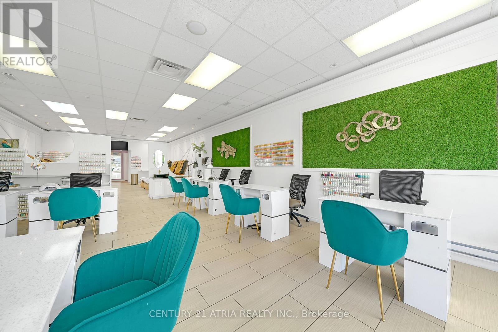 3047 Hurontario Street, Mississauga, ON