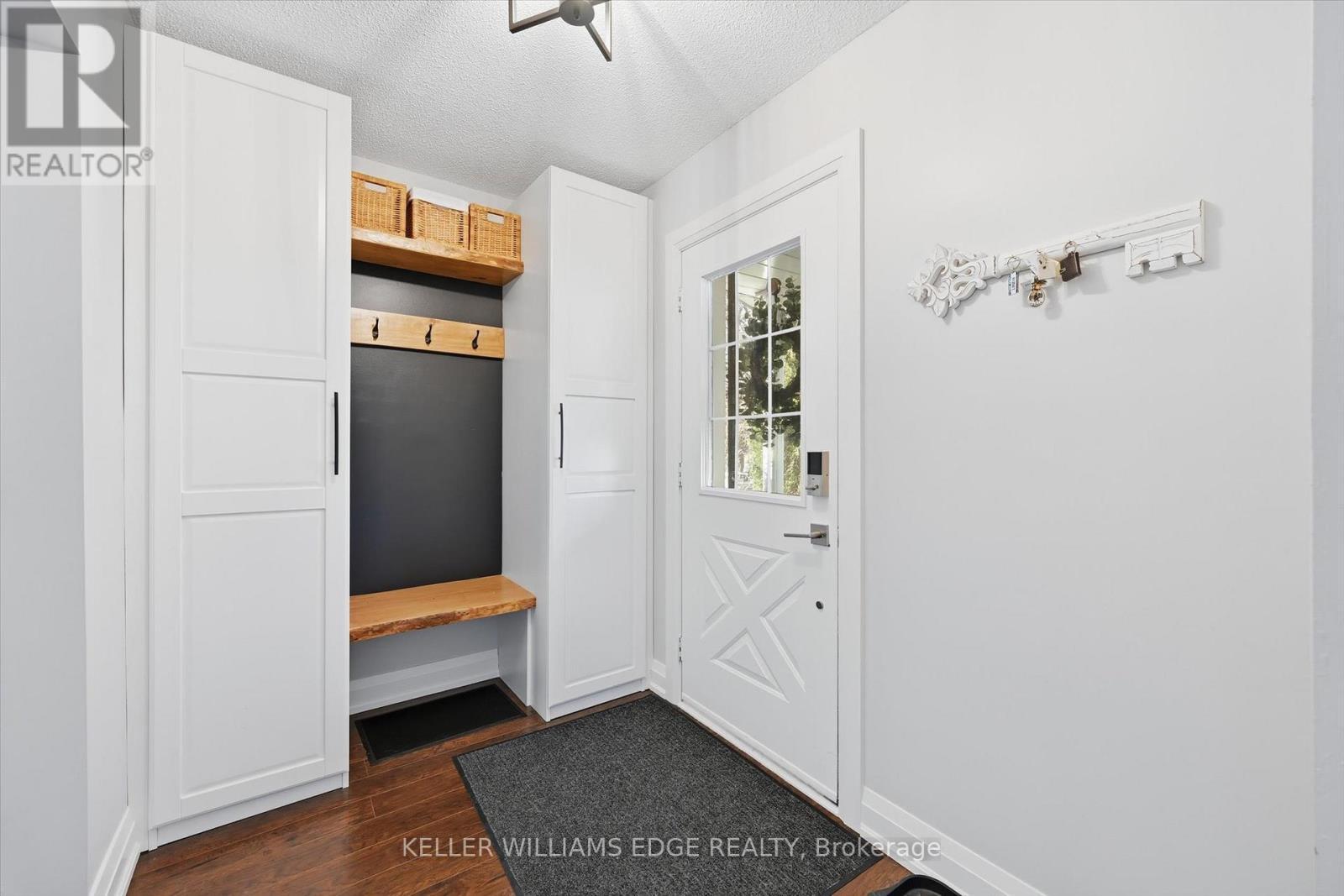 123 Athenia Drive, Hamilton, ON - Indoor Photo Showing Other Room