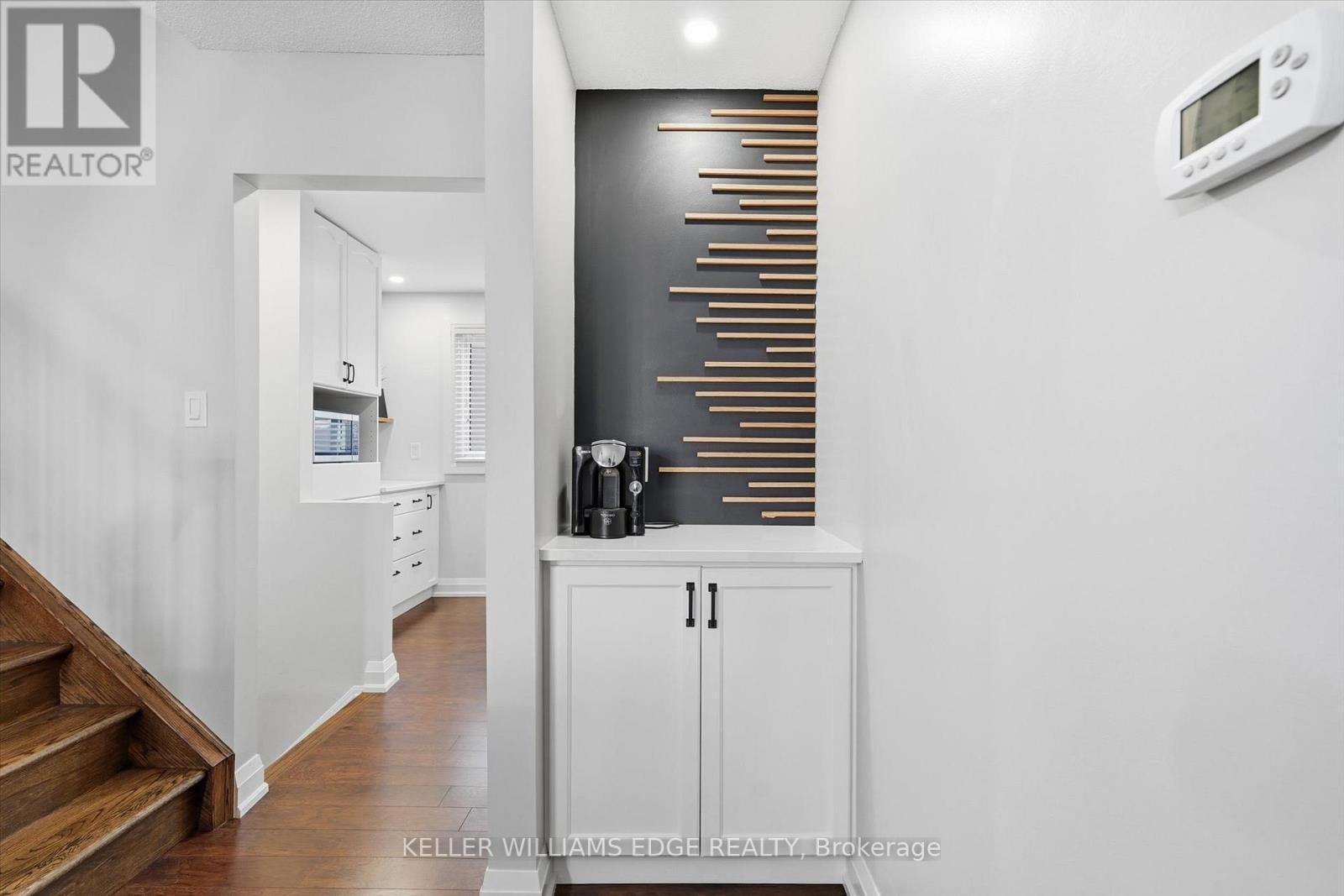 123 Athenia Drive, Hamilton, ON - Indoor Photo Showing Other Room