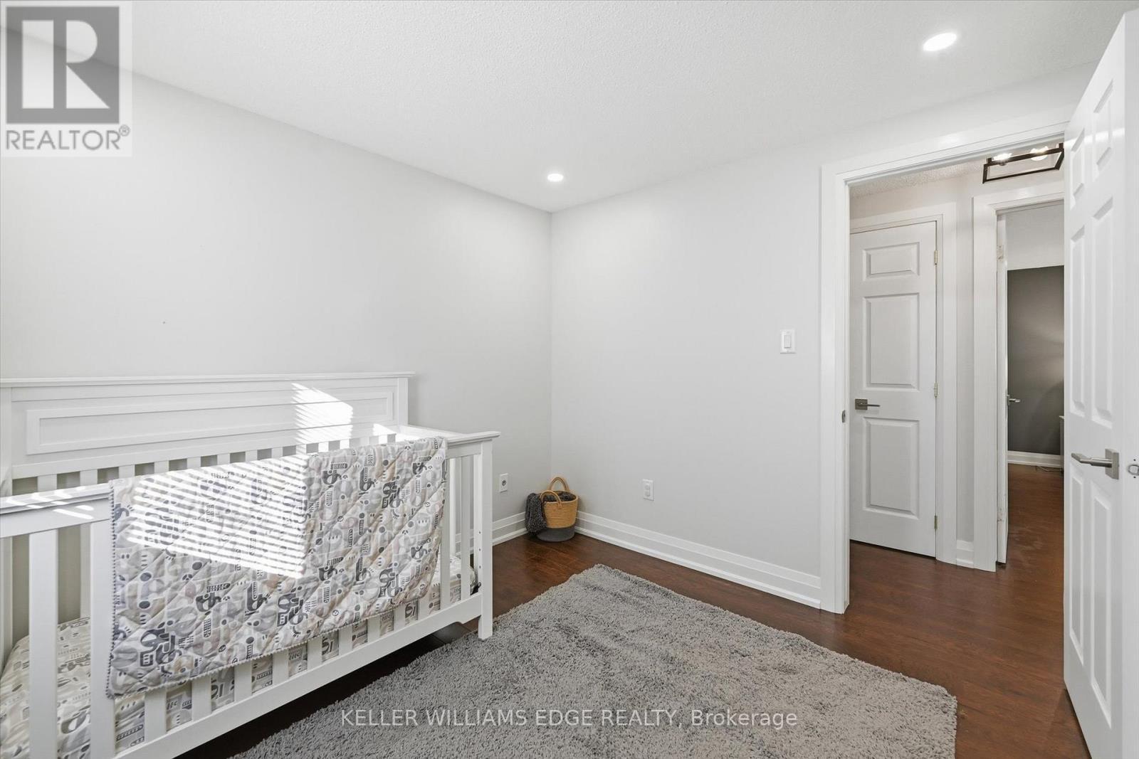 123 Athenia Drive, Hamilton, ON - Indoor