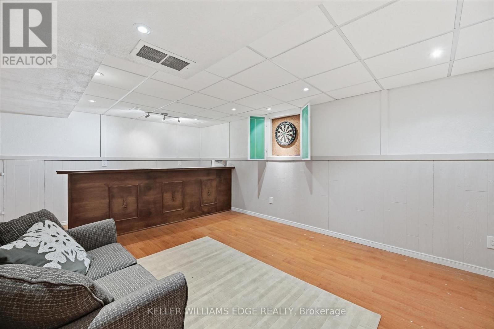 123 Athenia Drive, Hamilton, ON - Indoor Photo Showing Other Room