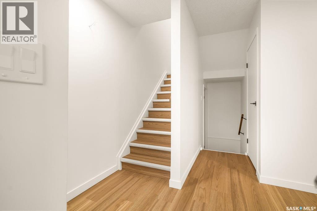 3914 Castle Road, Regina, SK - Indoor Photo Showing Other Room