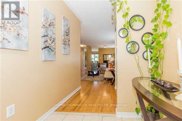 30 Lonestar Crescent, Brampton, ON - Indoor Photo Showing Other Room