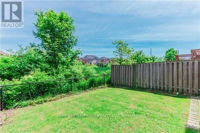 30 Lonestar Crescent, Brampton, ON - Outdoor