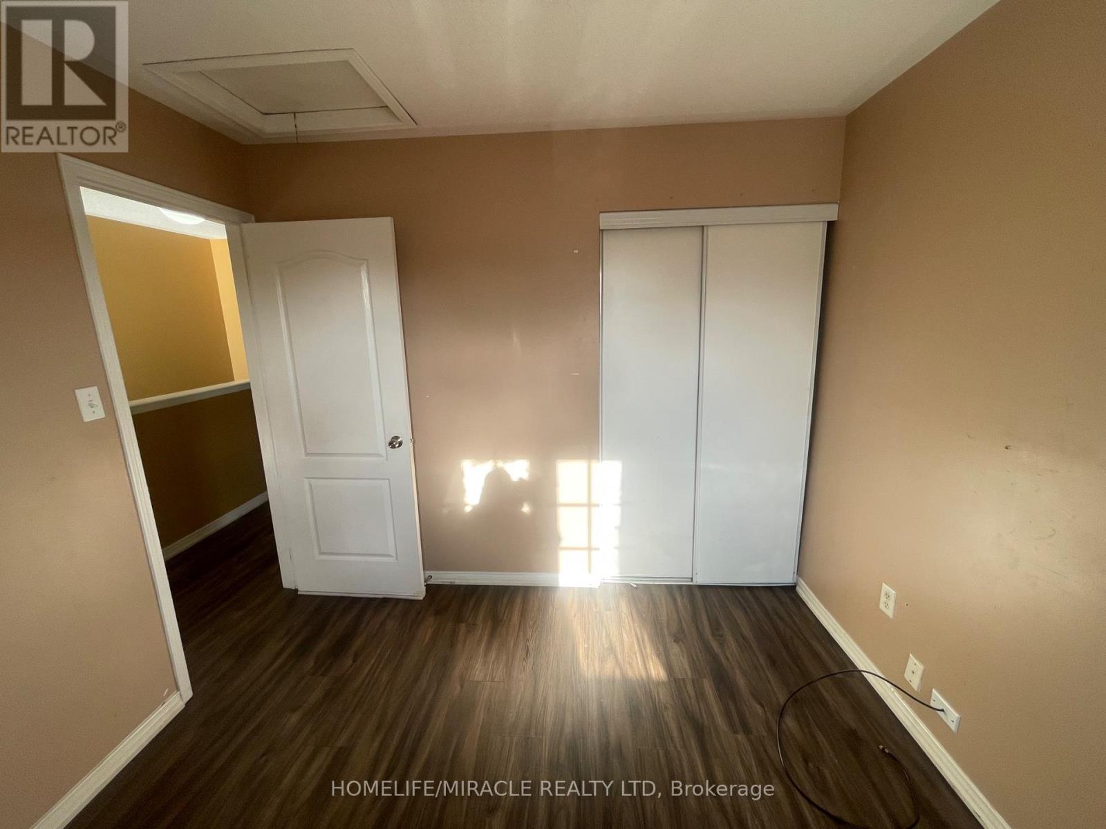 30 Lonestar Crescent, Brampton, ON - Indoor Photo Showing Other Room