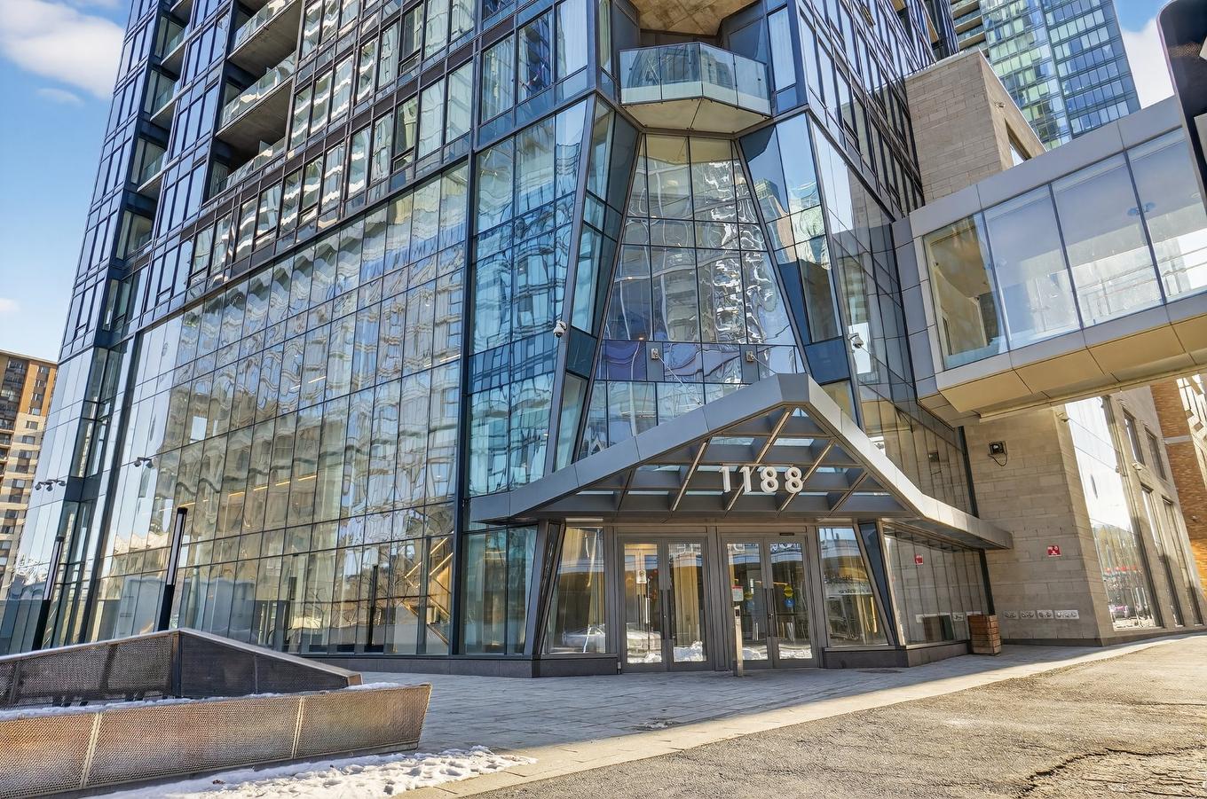 Façade - 1509-1188 Rue St-Antoine O., Montréal (Ville-Marie), QC - Outdoor With Balcony