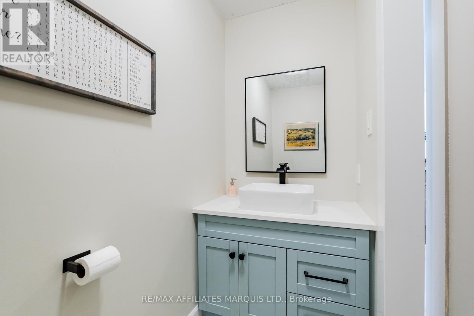 2 Meadow Lane, South Stormont, ON - Indoor Photo Showing Bathroom